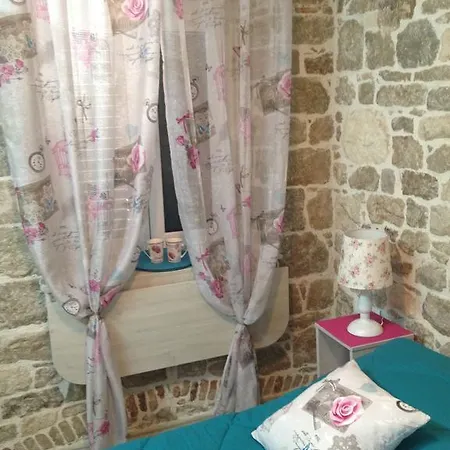 N&m - Diocletians Palace