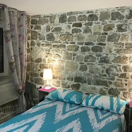 N&m - Diocletians Palace