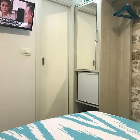 N&m - Diocletians Palace Split