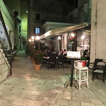 N&m - Diocletians Palace 3* Split